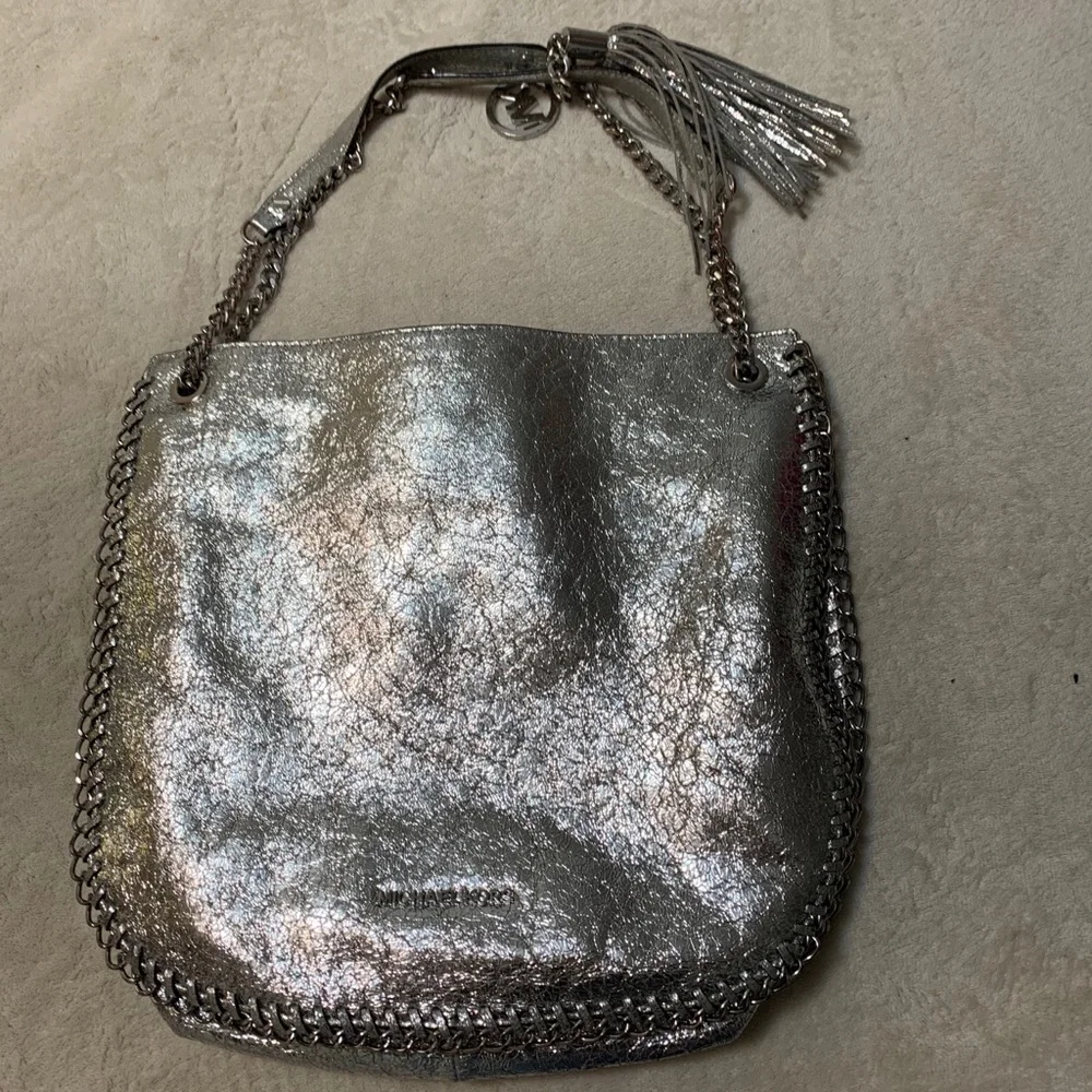 Michael kors women handbag - Picture 2 of 9